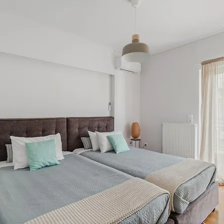 Marine Luxury Каламата